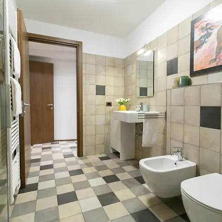 Mamma Ciccia - Fishermen's Alley Mandello del Lario